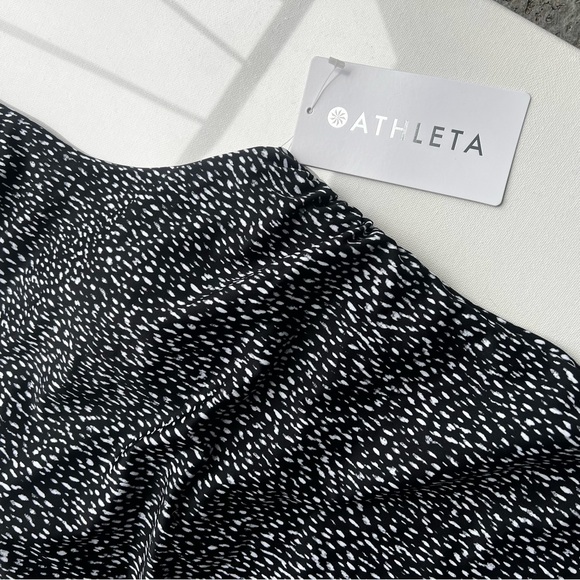Athleta 36B/C  Maldives Tankini Top, Black Animal Print Sports Swim Suit Top M - Picture 2 of 6